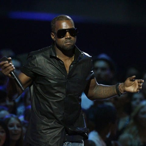 Taylor Swift und Kanye West auf der Bühne bei den MTV Video Music Awards