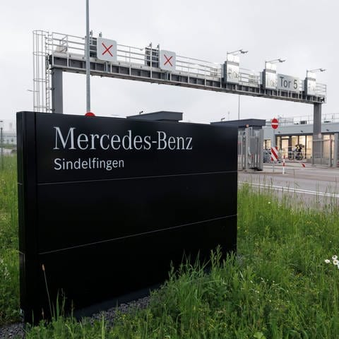 Mitte Mai wurden im Mercedes Werk in Sindelfingen zwei Menschen erschossen. Jetzt ist ein Urteil gefallen. (Foto: dpa Bildfunk, picture alliance/dpa | Julian Rettig)